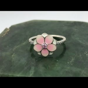 Beautiful Pandora  ring